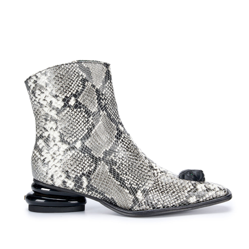 BOTA IGNACIO ALLENDE-EDICION LIMITADA