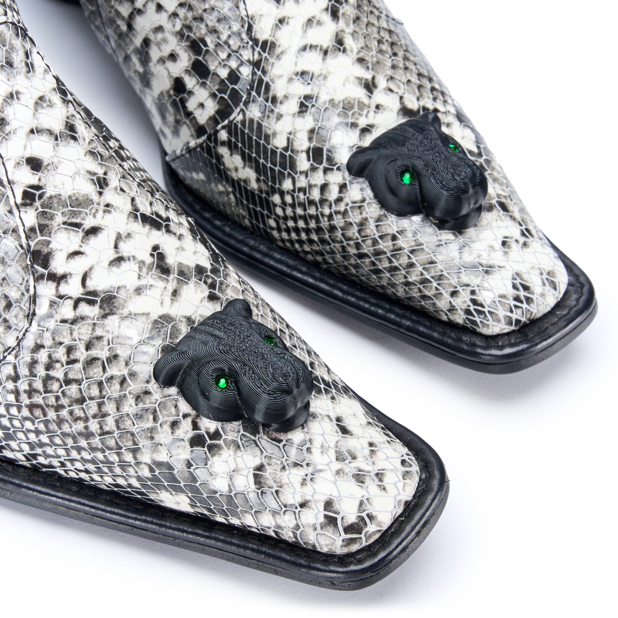 BOTA IGNACIO ALLENDE-EDICION LIMITADA